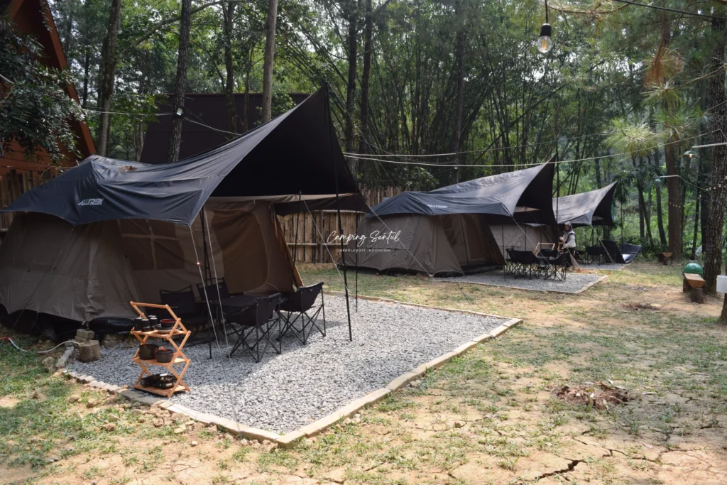 Glamping di Pinus Wetan Resort Sentul Bogor
